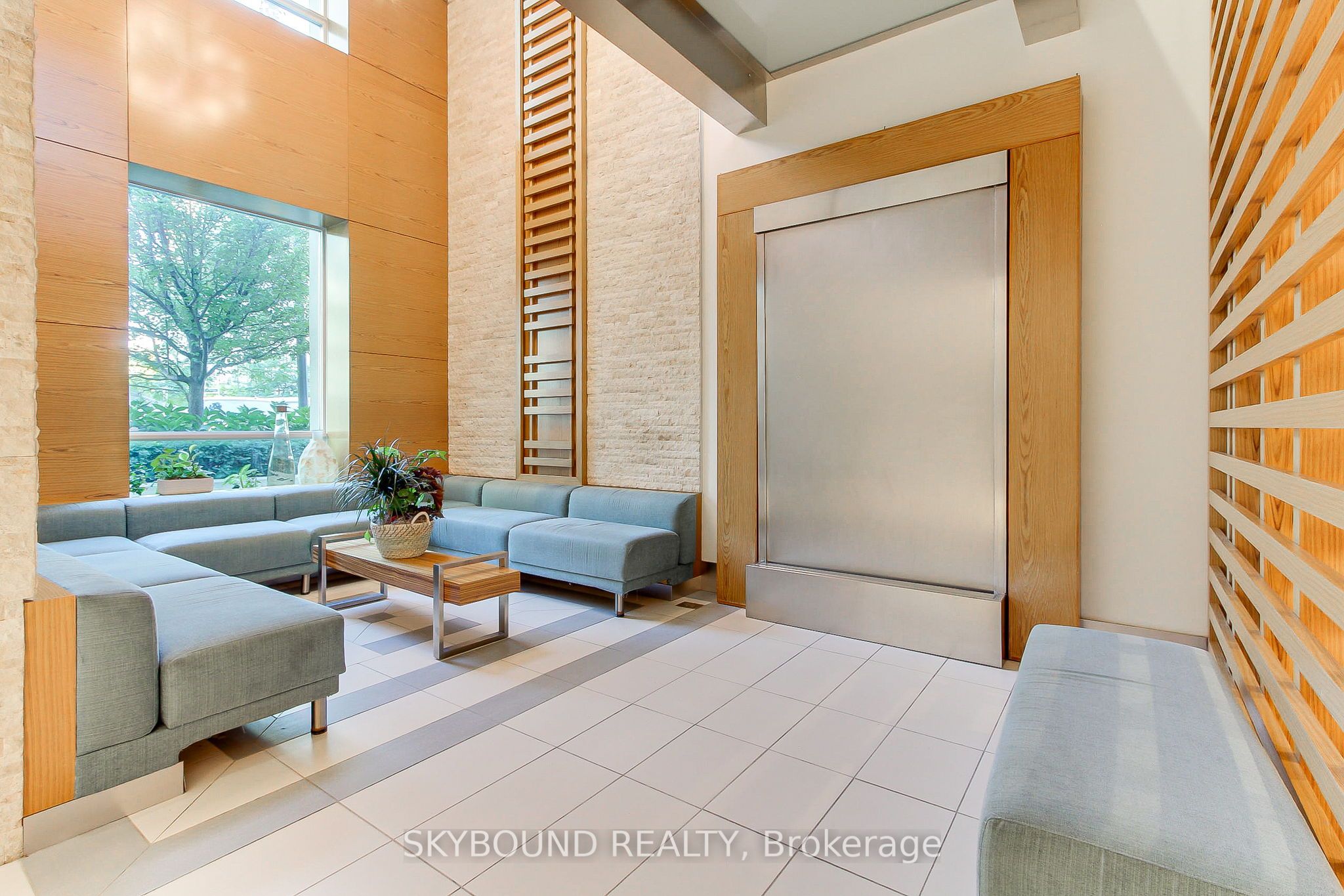 165 Legion Road N 2723