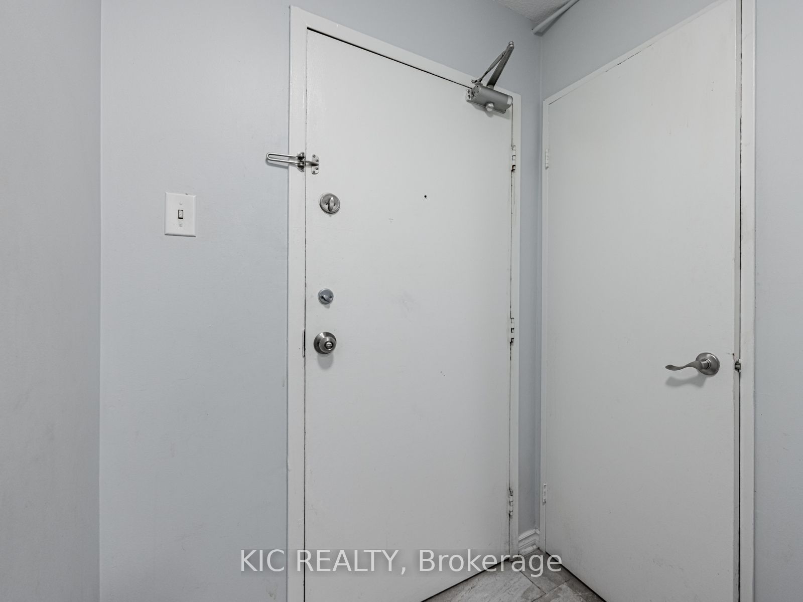 2645 KIPLING Avenue 403