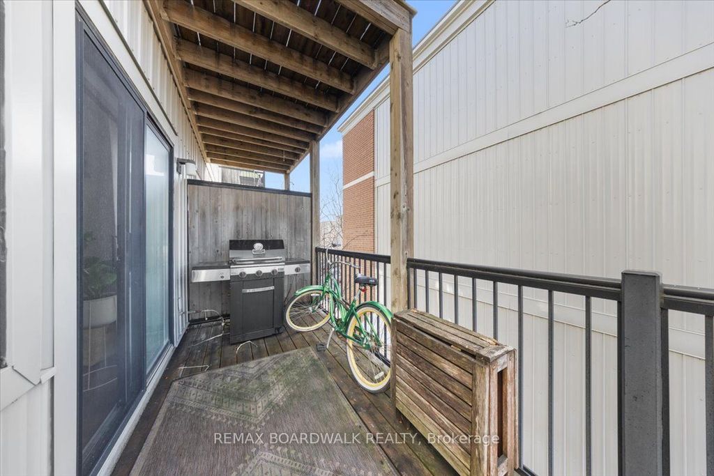 Photo of 154 Spruce Street #G, West Centre Town, ON K1R 6P2 (MLS # X13042450)