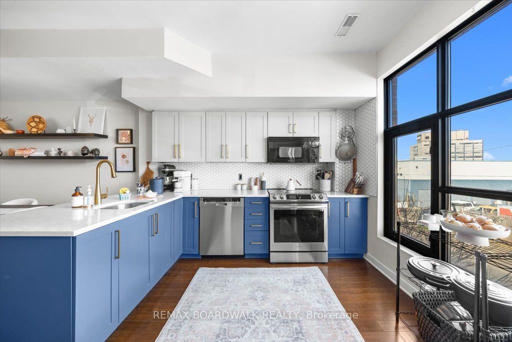 Photo of 154 Spruce Street #G, West Centre Town, ON K1R 6P2 (MLS # X13042450)