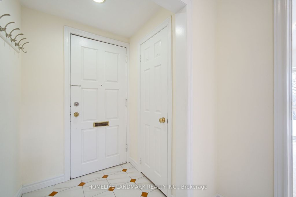 Photo of 880 Shaw Street, Toronto, ON M6G 3M2 (MLS # W12864048)