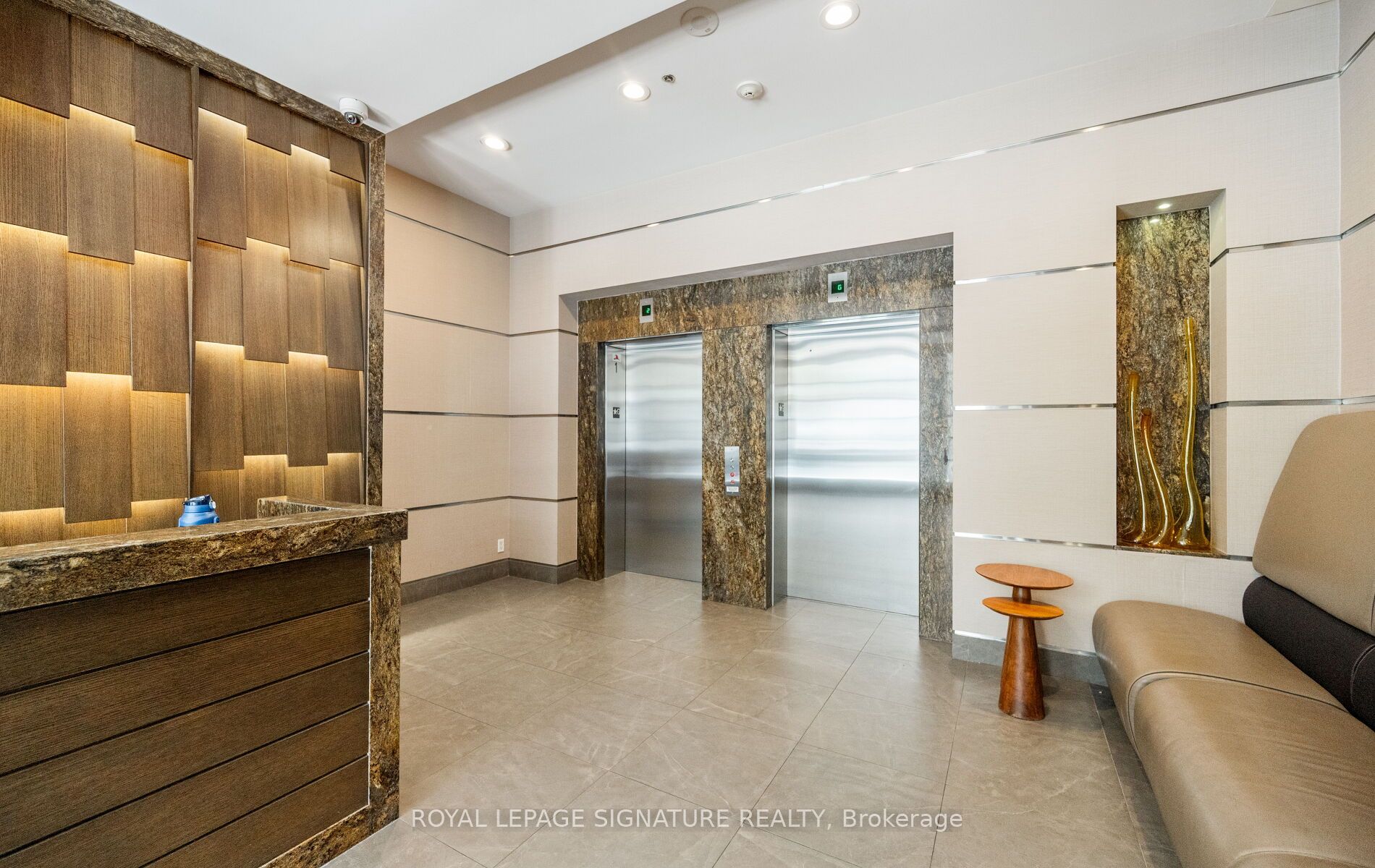 8 Scollard Street 1405