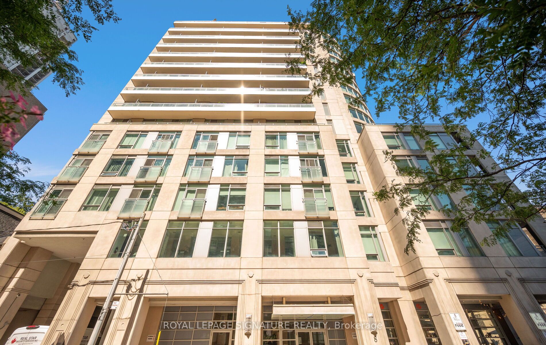 8 Scollard Street 1405
