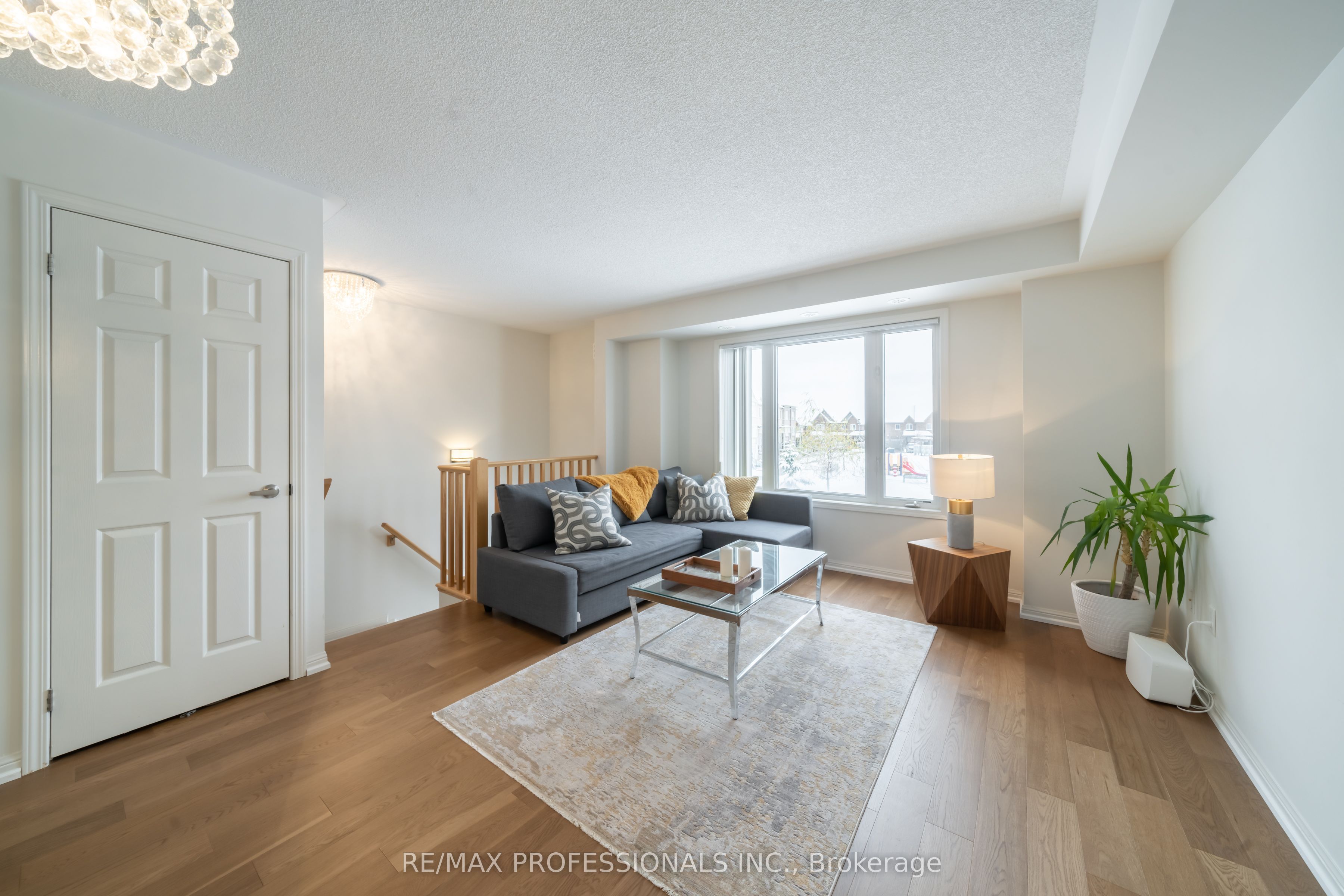 3135 Boxford Crescent 7