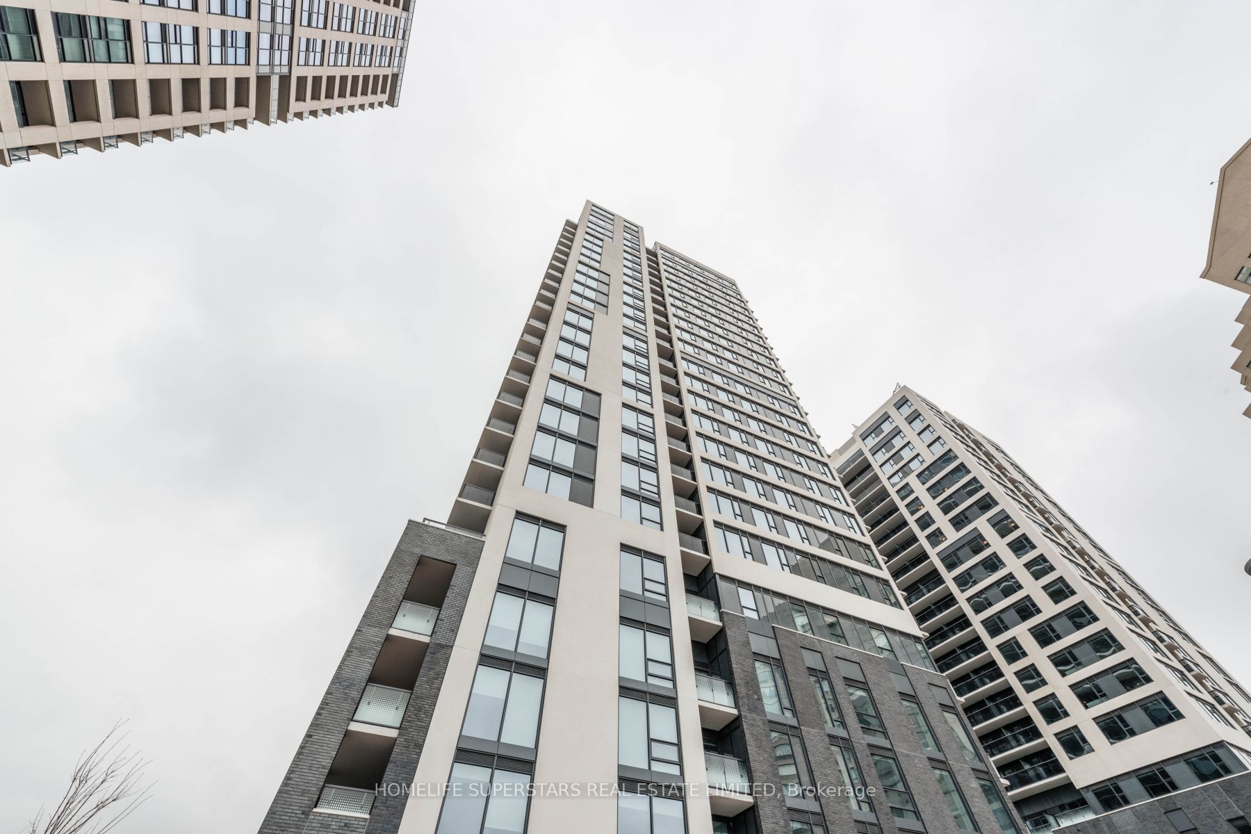 30 SAMUEL WOOD Way N 501