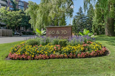 Property photo of 50 baif boulevard 112, richmond hill, ON l4c 5l1
