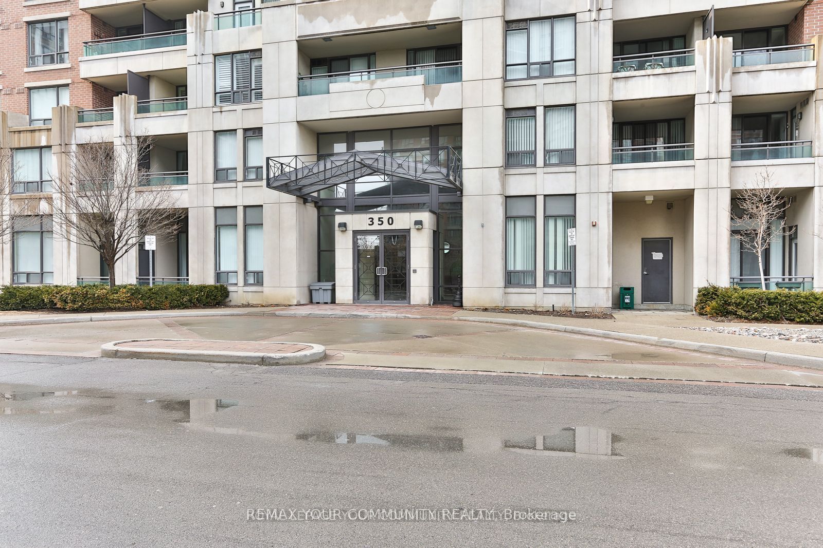 350 Red Maple Road 402