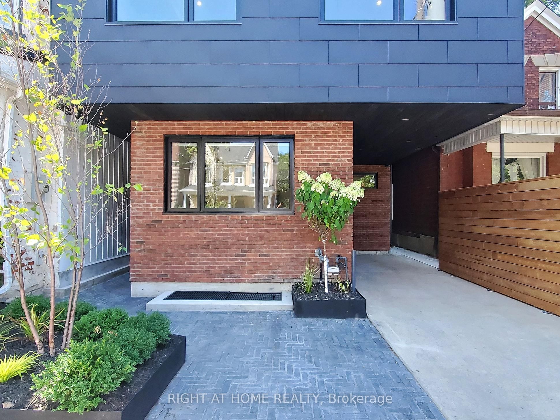 798 Dovercourt Road 2