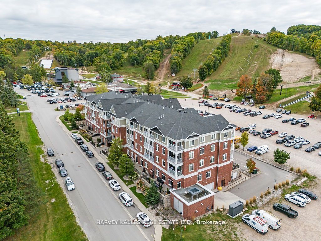Photo of 40 Horseshoe Boulevard #416, Oro-Medonte, ON L4M 4Y8 (MLS # S12501128)