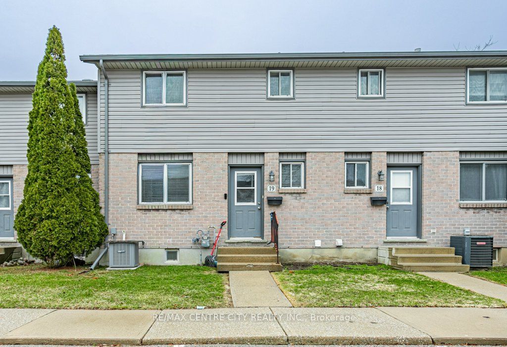 Photo of 490 Third Street #19, London East, ON N5V 4A2 (MLS # X13078026)