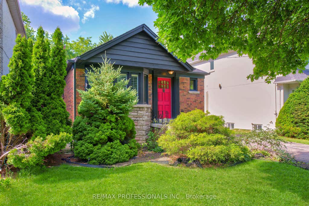 Photo of 146 Government Road, Toronto, ON M8X 1W5 (MLS # W13610000)