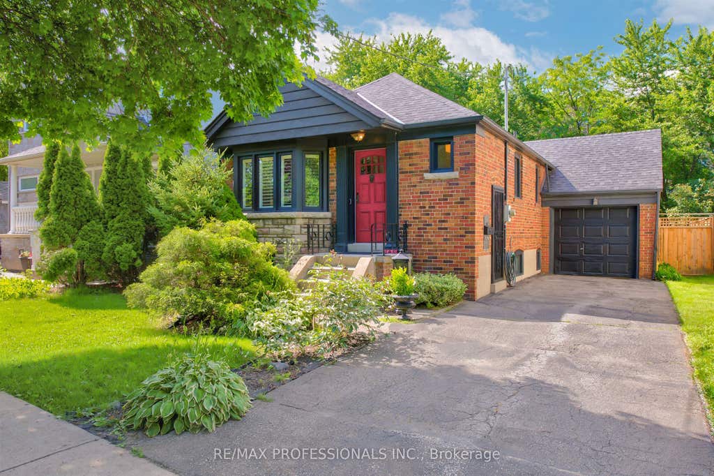 Photo of 146 Government Road, Toronto, ON M8X 1W5 (MLS # W13610000)
