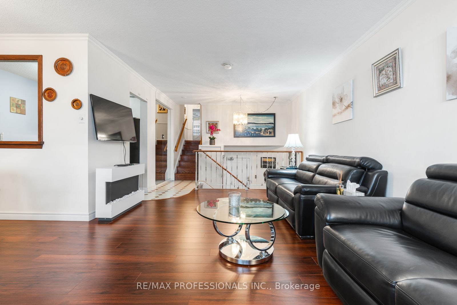300 Mill Road PH30