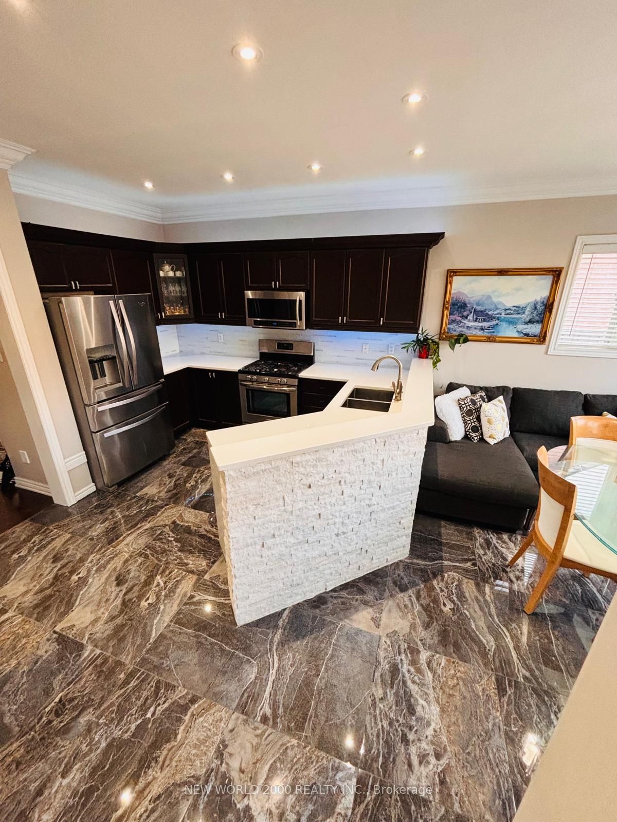 137 Fitzgerald Crescent