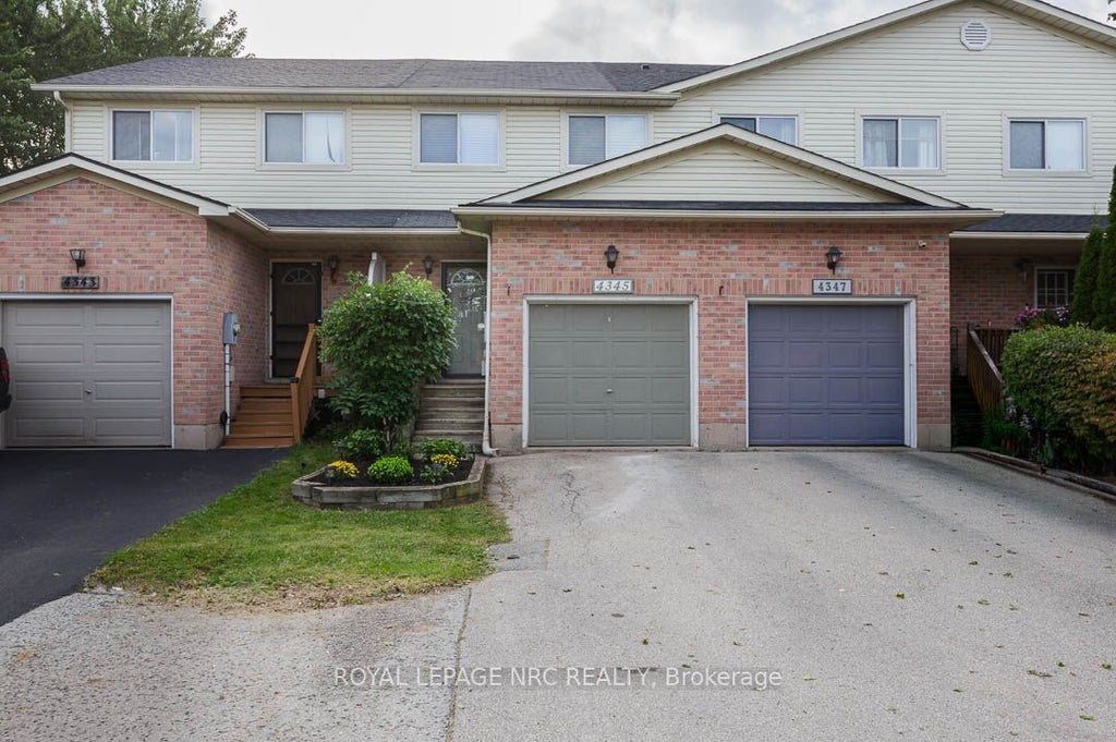 Photo of 4345 Beverley Crescent, Lincoln, ON L3J 0P6 (MLS # X13757800)