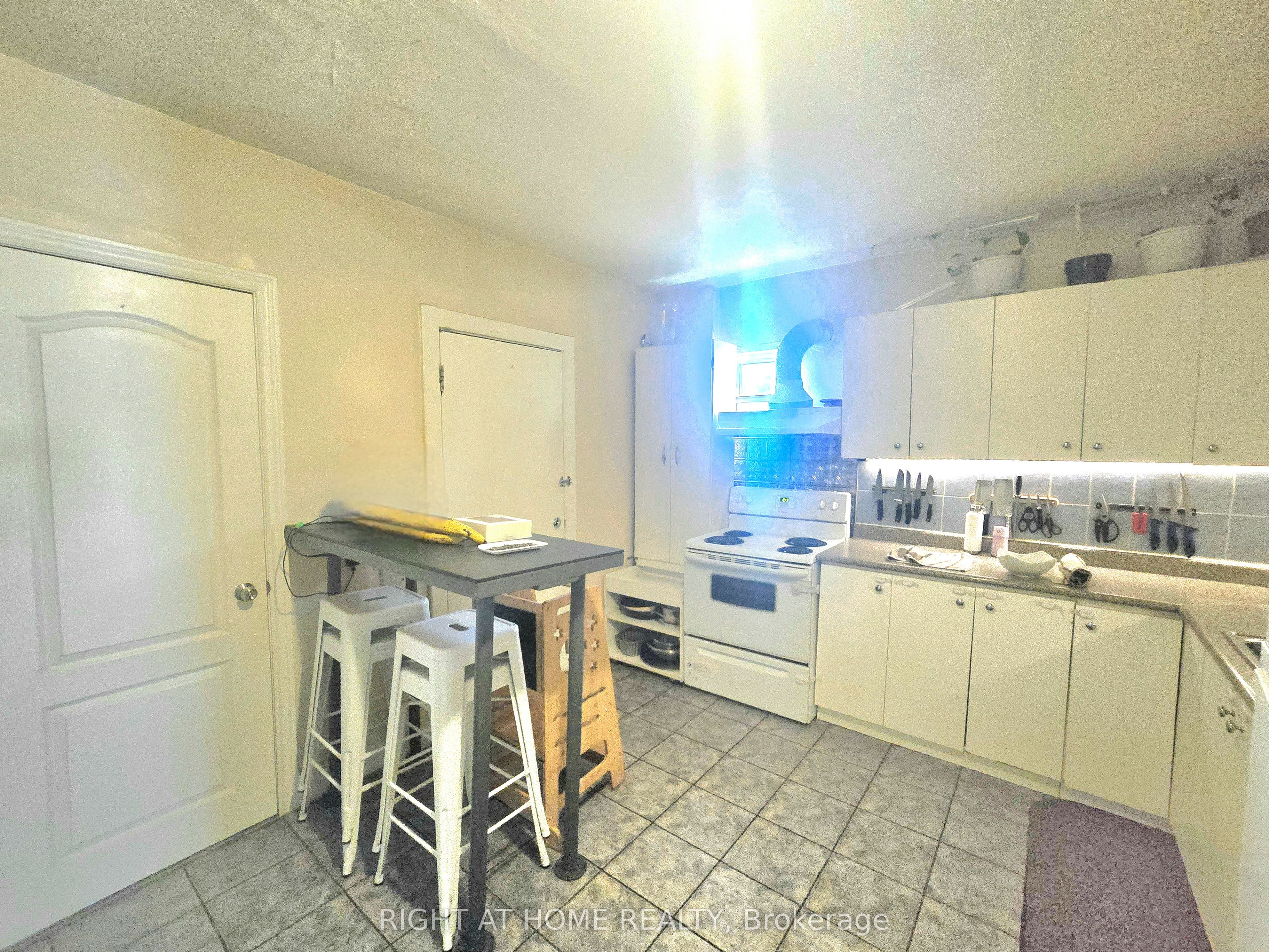 633 Greenwood Avenue