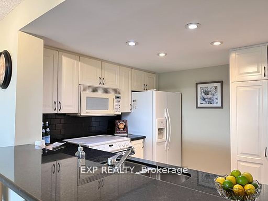 Photo of 725 King Street W #705, Toronto, ON M5V 2W9 (MLS # C13015630)