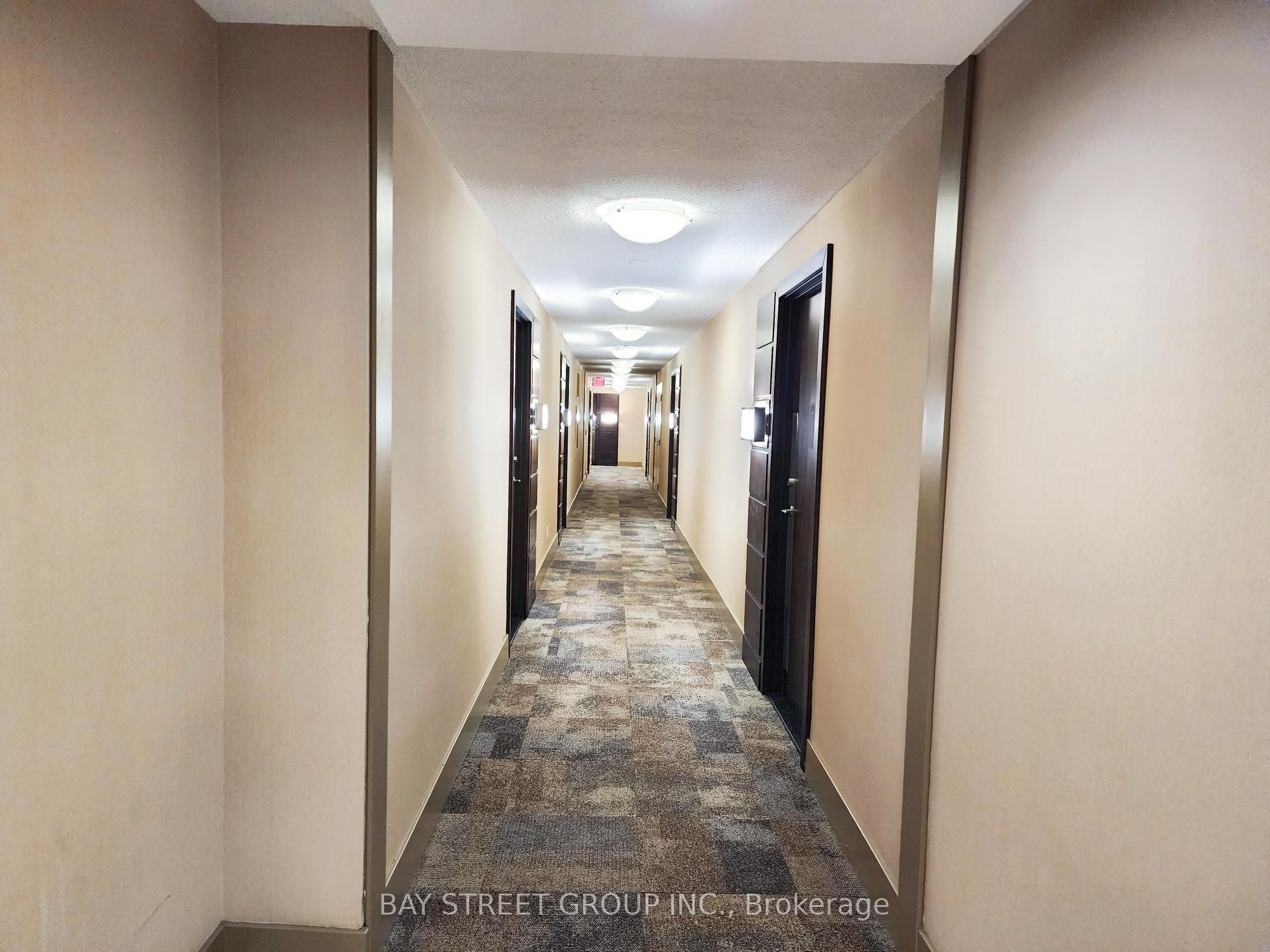 23 Cox Boulevard 687