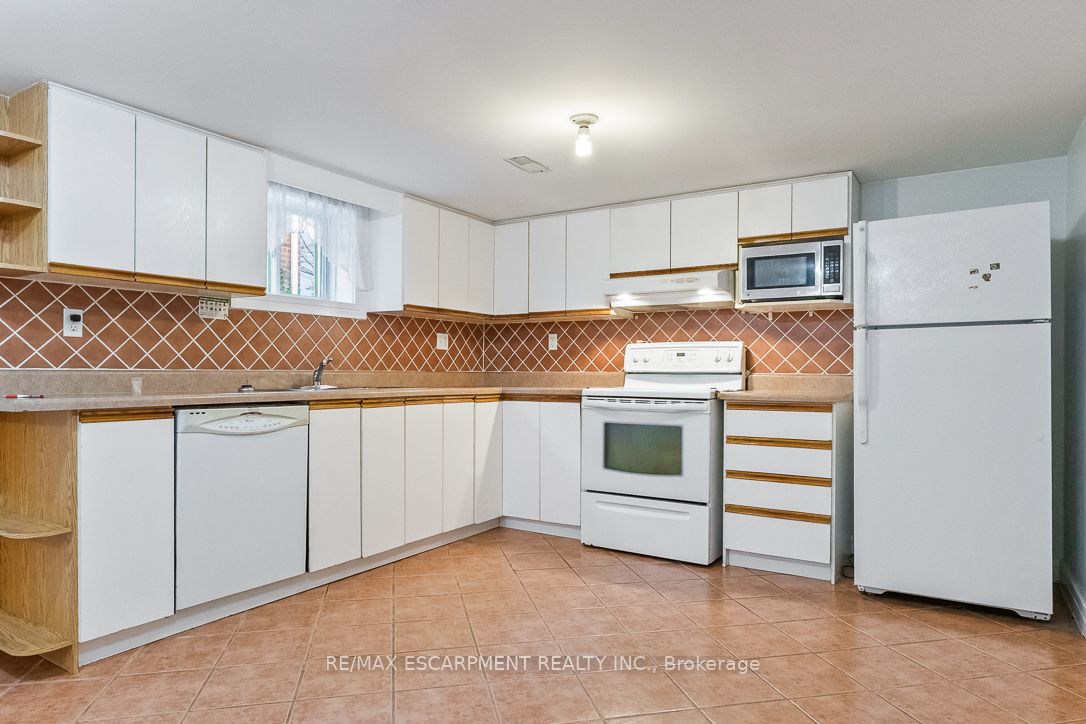 249 Southview Road Lower