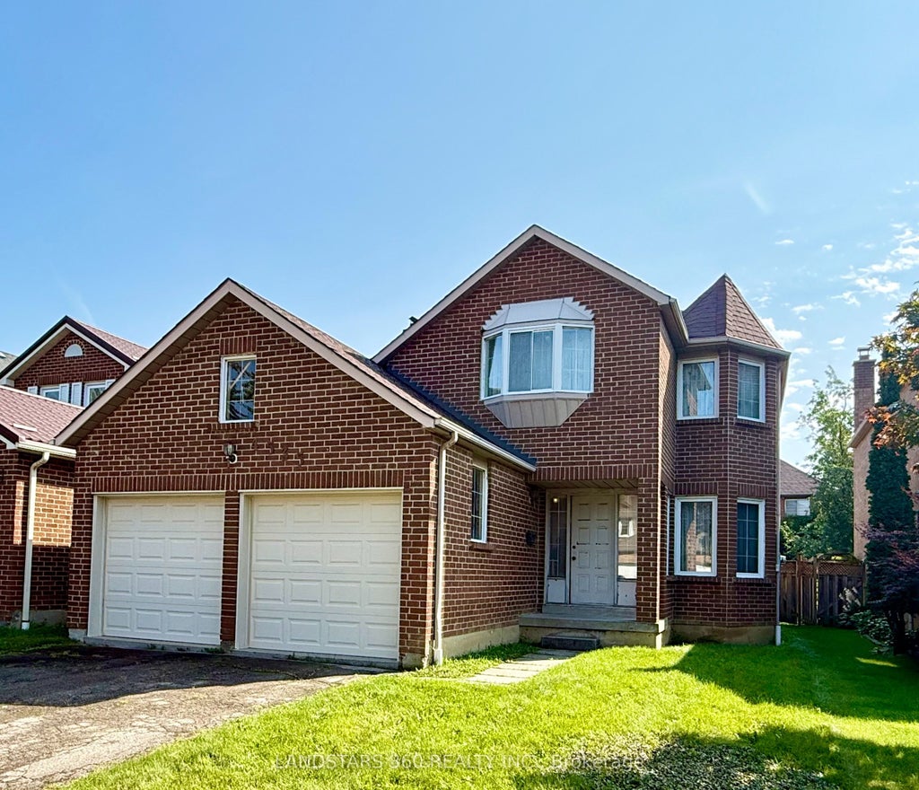 Photo of 4535 Gullfoot Circle, Mississauga, ON L4Z 2K3 (MLS # W13749032)