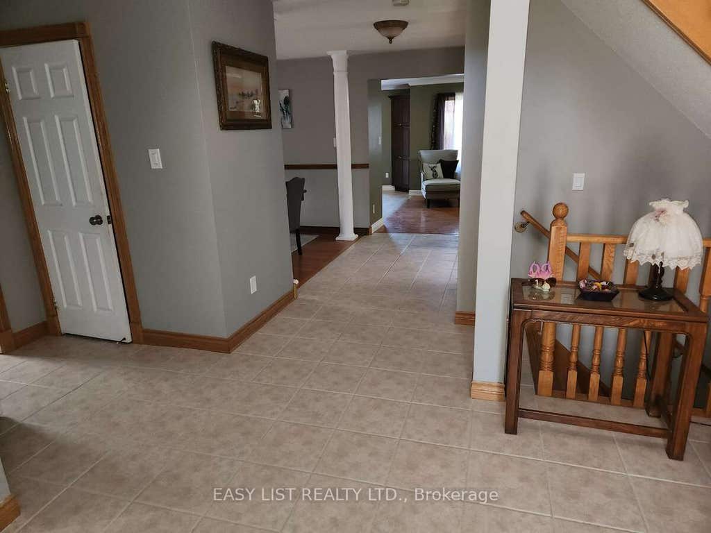 Photo of 222 Sprucewood Crescent, Clarington, ON L1C 5H3 (MLS # E13429272)