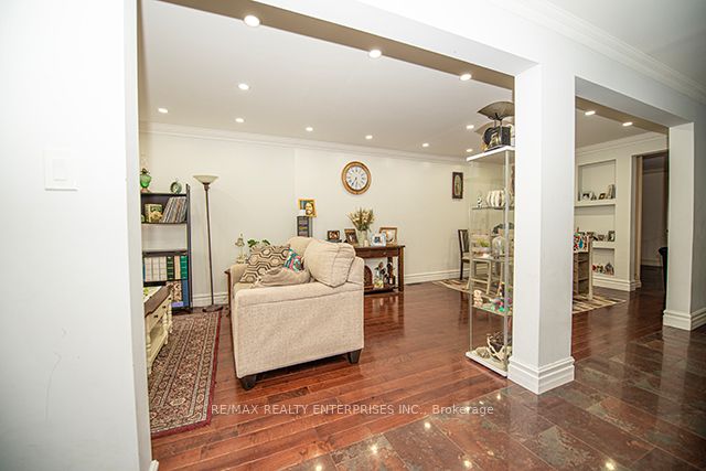 117 Sassafras Circle