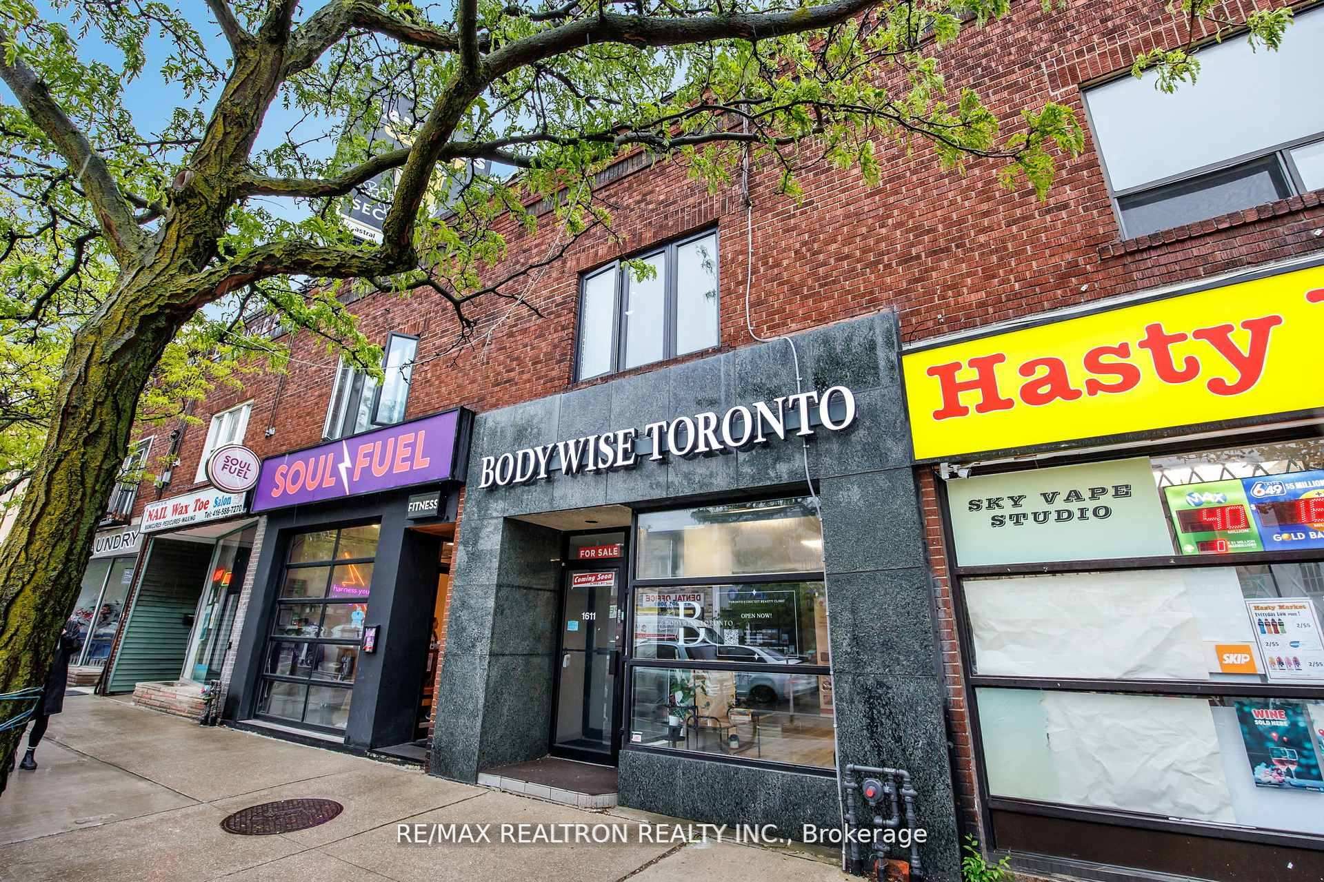 1611 Bloor Street W