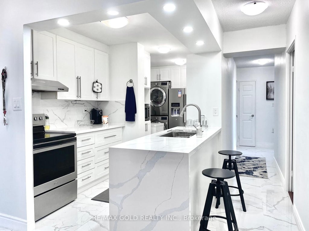 Photo of 390 Dixon Road #1611, Toronto, ON M9R 1T4 (MLS # W13853998)
