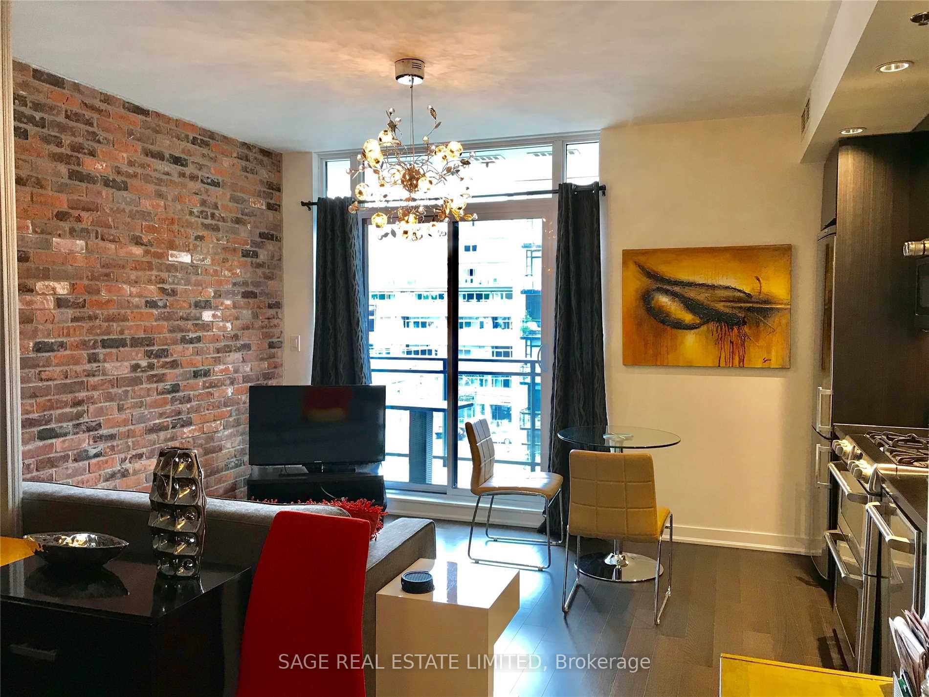 88 Colgate Avenue 533