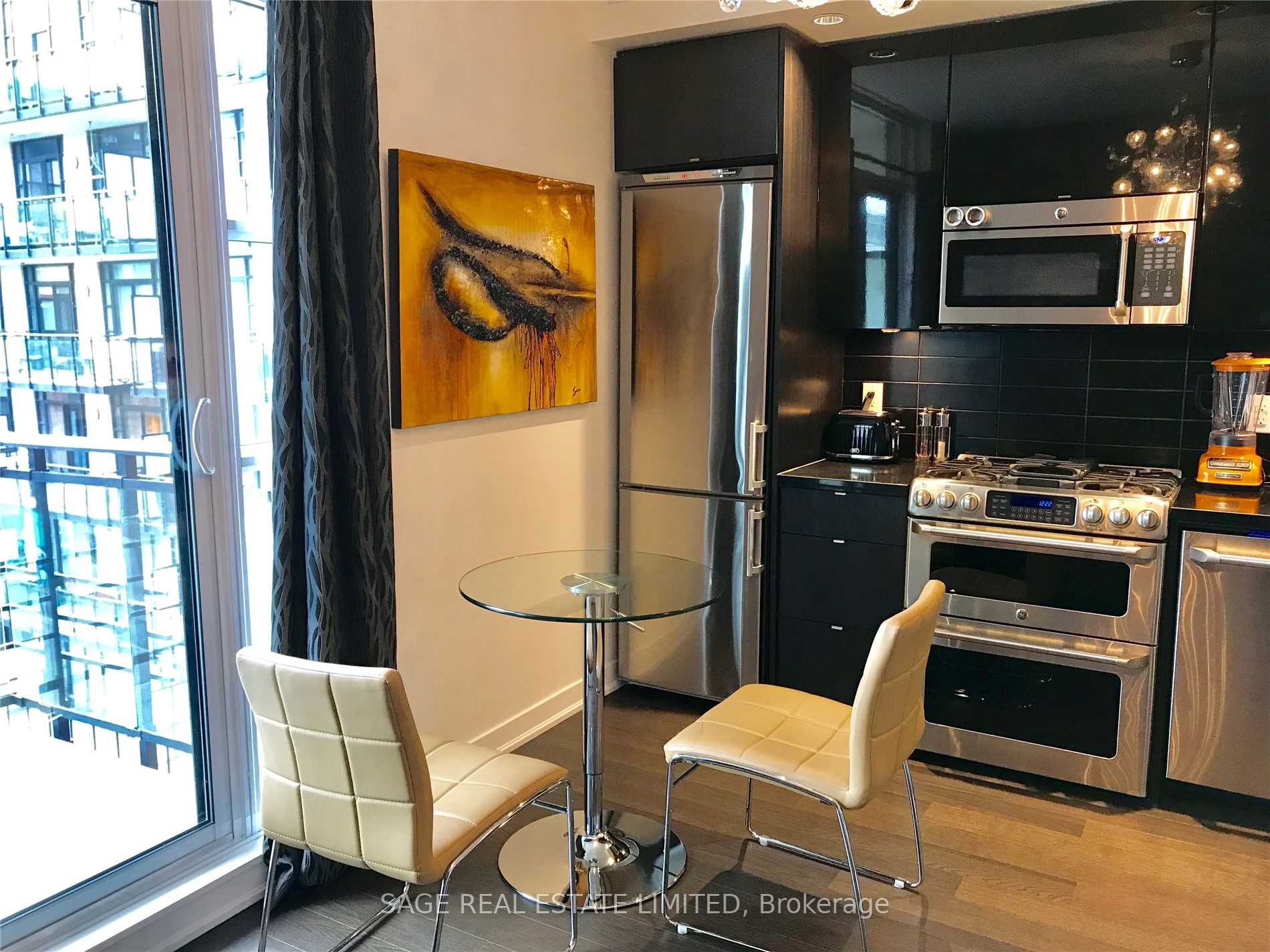 88 Colgate Avenue 533