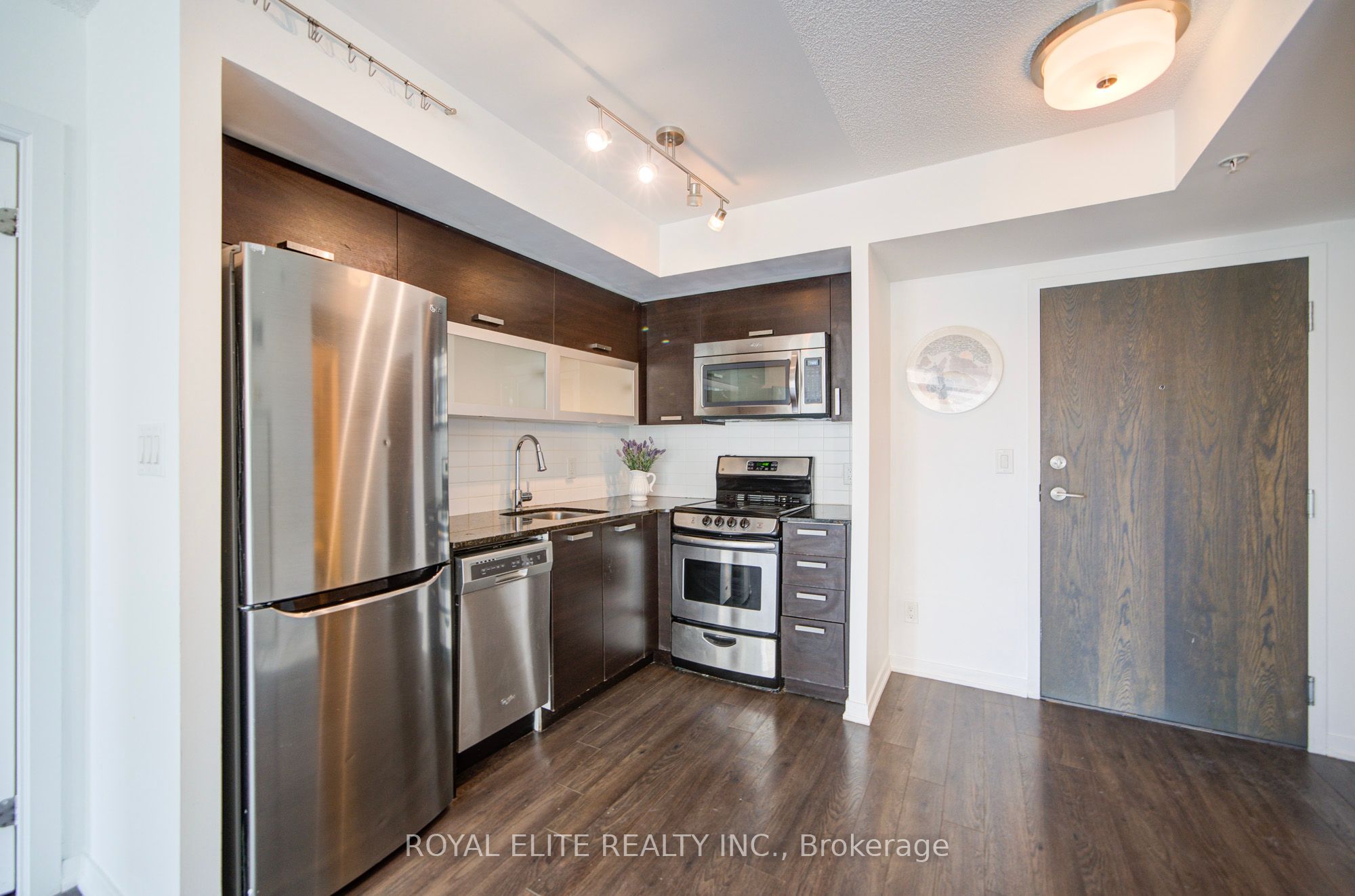 68 Abell Street 728