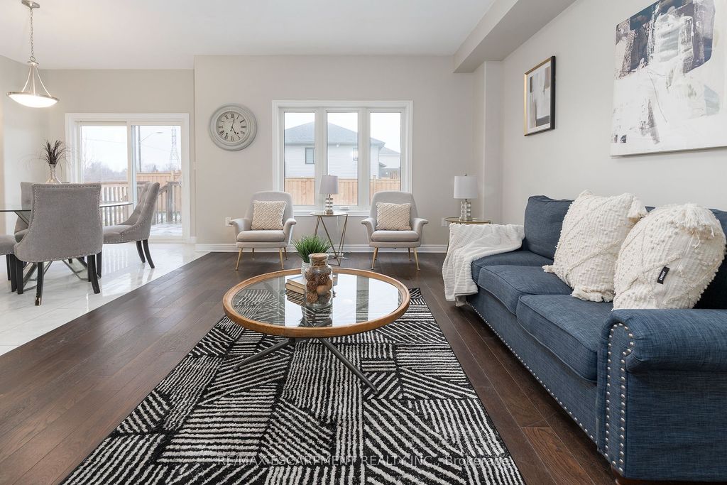 Photo of 6 Laurent Avenue, Welland, ON L3B 0E2 (MLS # X12649716)