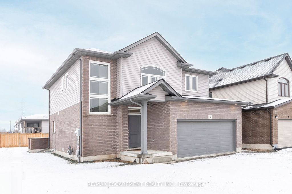 Photo of 6 Laurent Avenue, Welland, ON L3B 0E2 (MLS # X12649716)