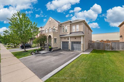34 Royal Links Circle Brampton ON L6P 2Z9
