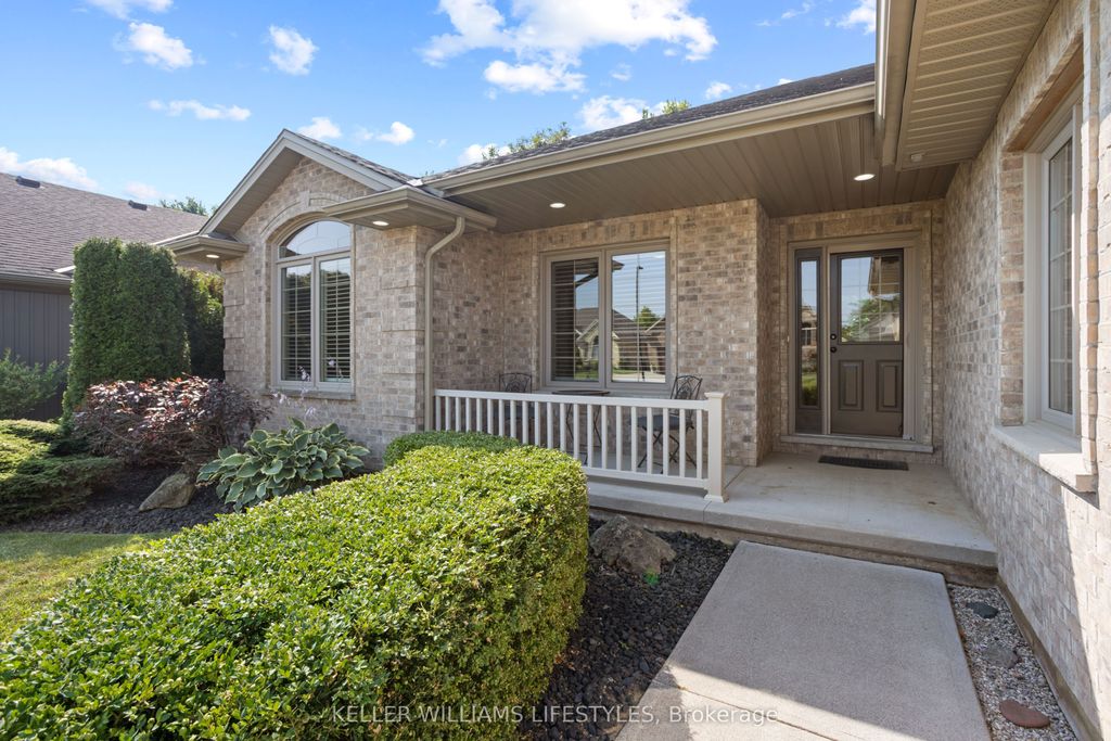Photo of 368 Darcy Drive, Strathroy-Caradoc, ON N7G 0A1 (MLS # X12450577)