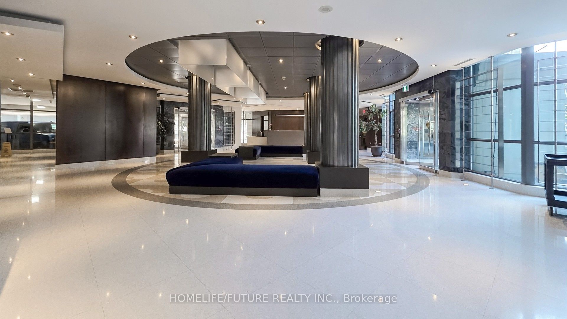 410 Queens Quay W 1413