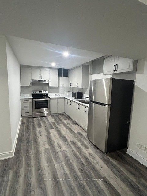21 Agincourt Circle Basement