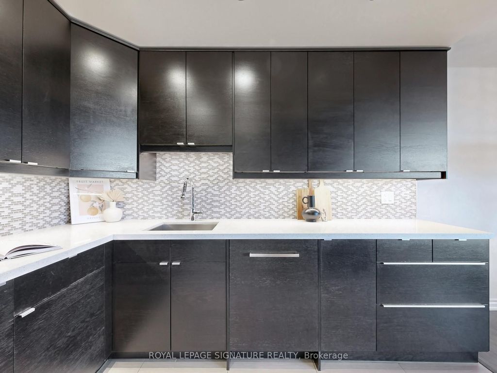 Photo of 80 Coe Hill Drive #PH09, Toronto, ON M6S 3C9 (MLS # W12503124)