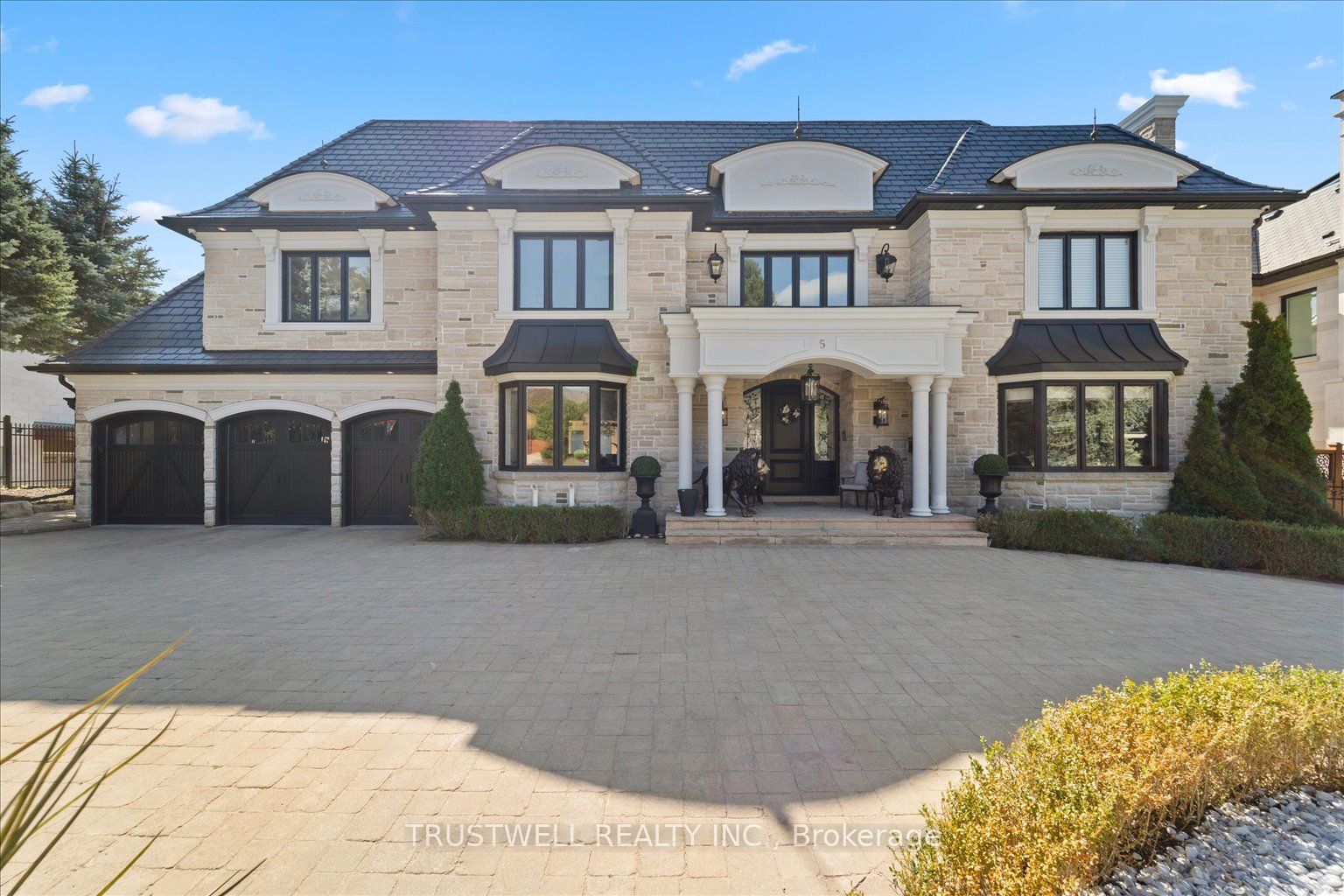 5 Royal Oak Drive