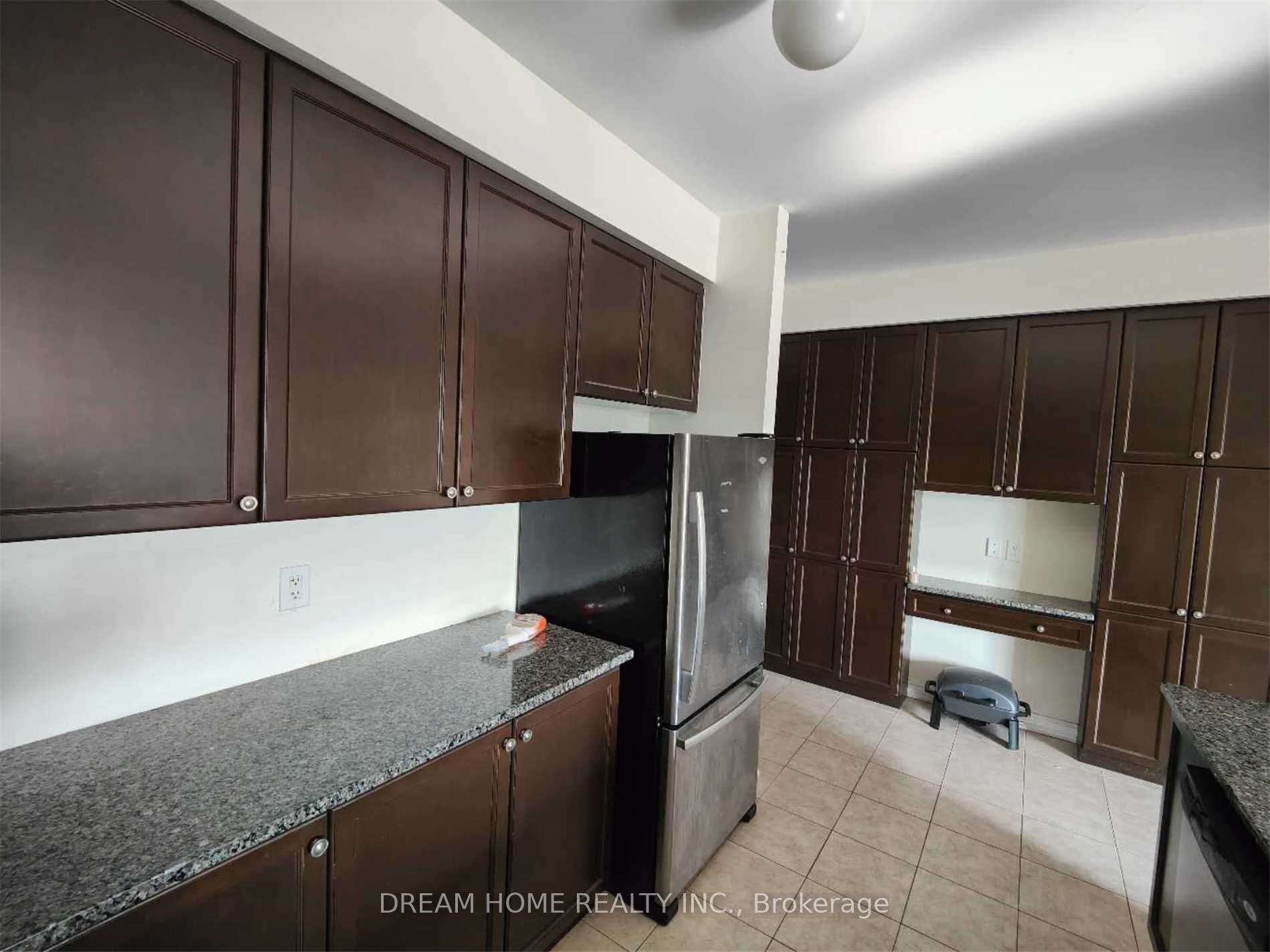 10587 Woodbine Avenue