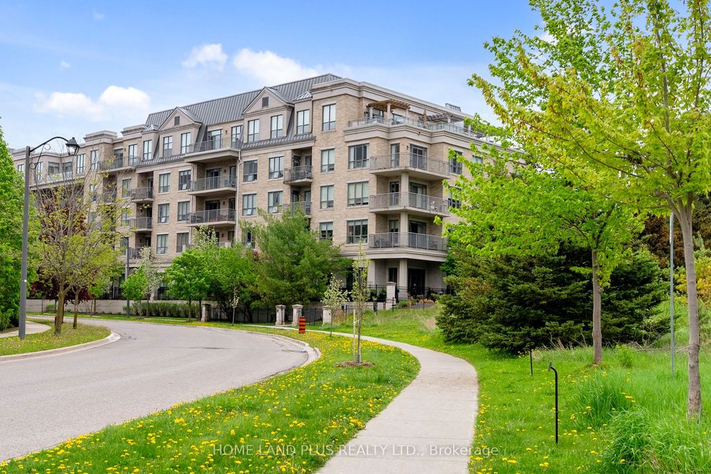 Photo of 180 John West Way #422, Aurora, ON L4G 0R3 (MLS # N13167558)