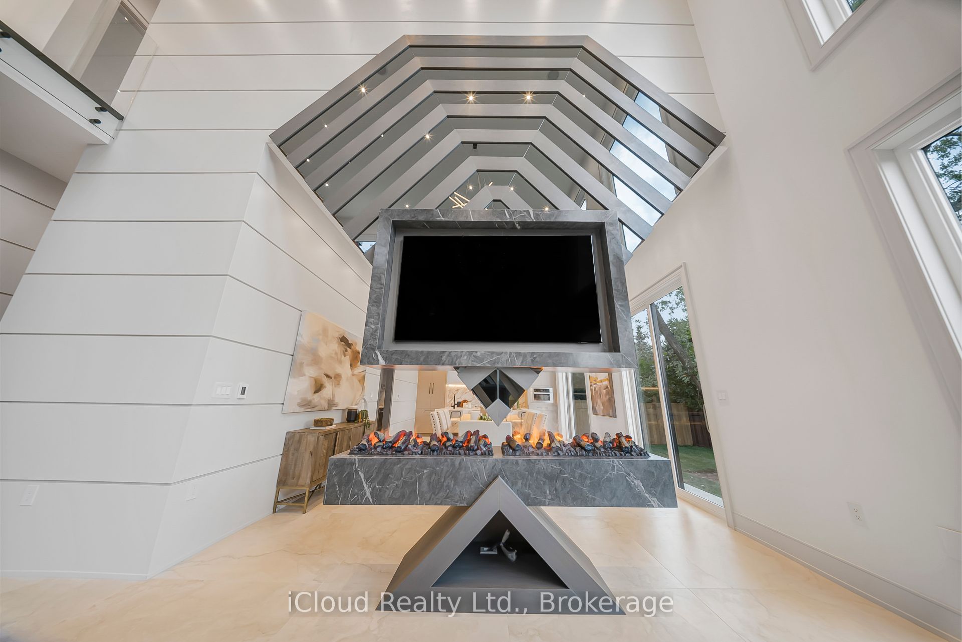 1374 Tansley Drive