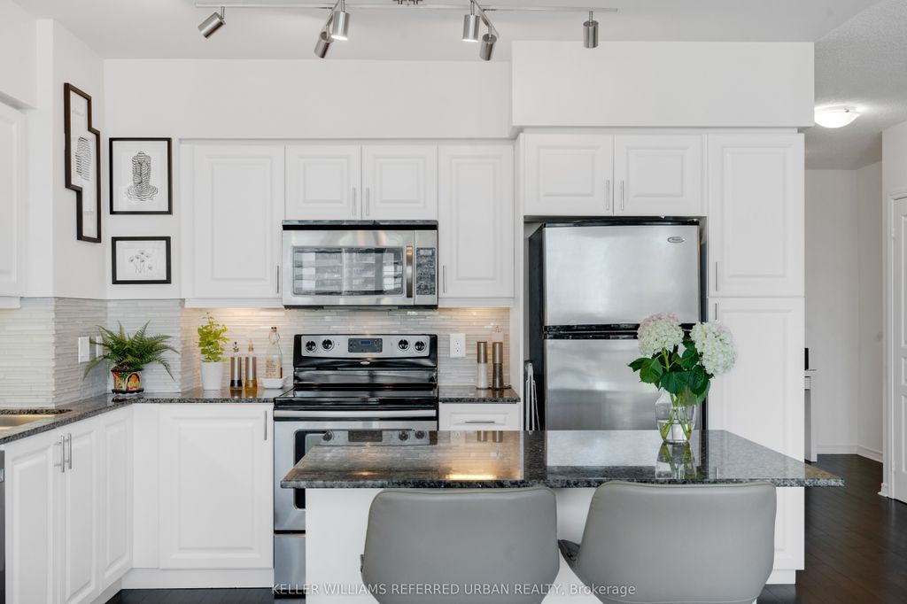 Photo of 15 Legion Road #2305, Toronto, ON N8V 0A5 (MLS # W12449461)
