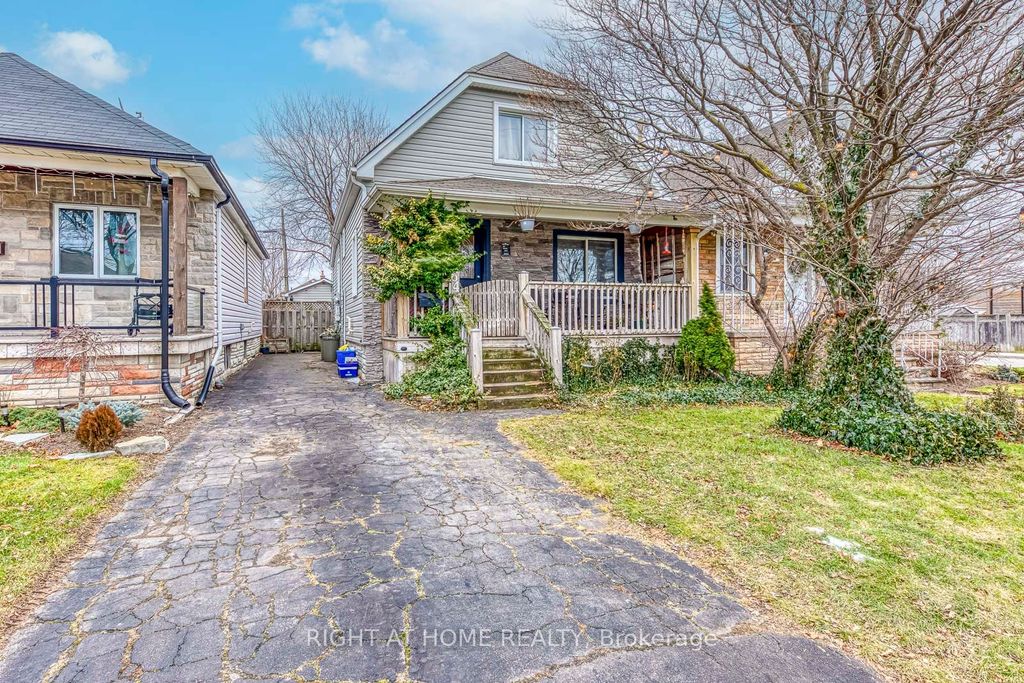 Photo of 64 Wexford Avenue N, Hamilton, ON L8H 4M4 (MLS # X12705346)