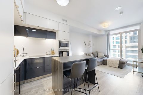 15 Merchants' Wharf N/A 544 Toronto ON M5A 0N8