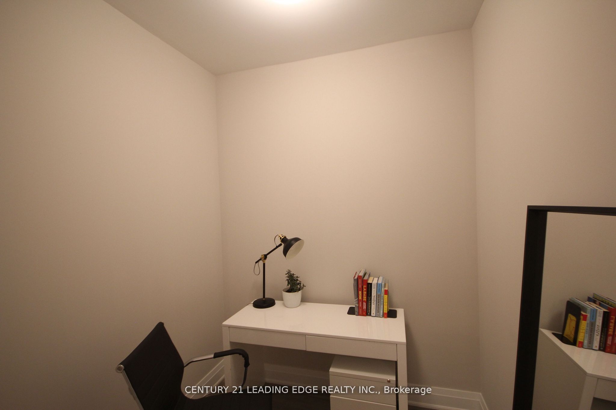 128 Grovewood Common 108