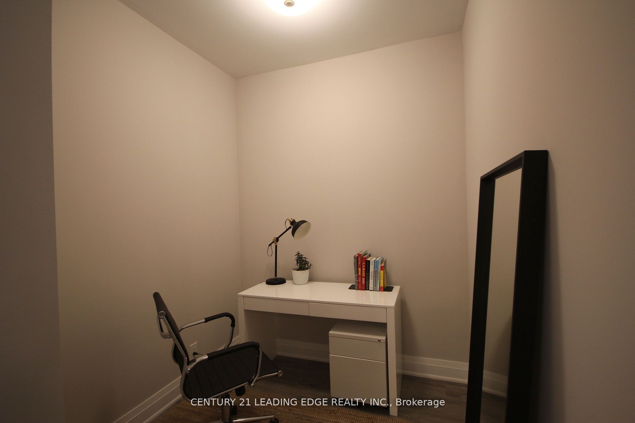 128 Grovewood Common 108