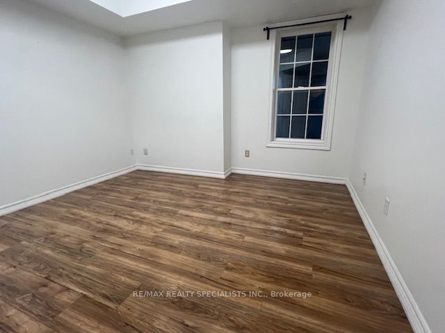 1470 Bishops Gate 306