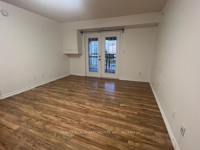 1470 Bishops Gate 306