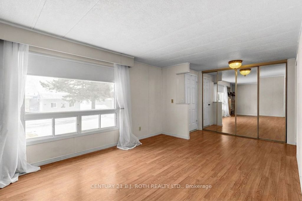 Photo of 3 DONALD Street, Oro-Medonte, ON L0L 1T0 (MLS # S12898000)